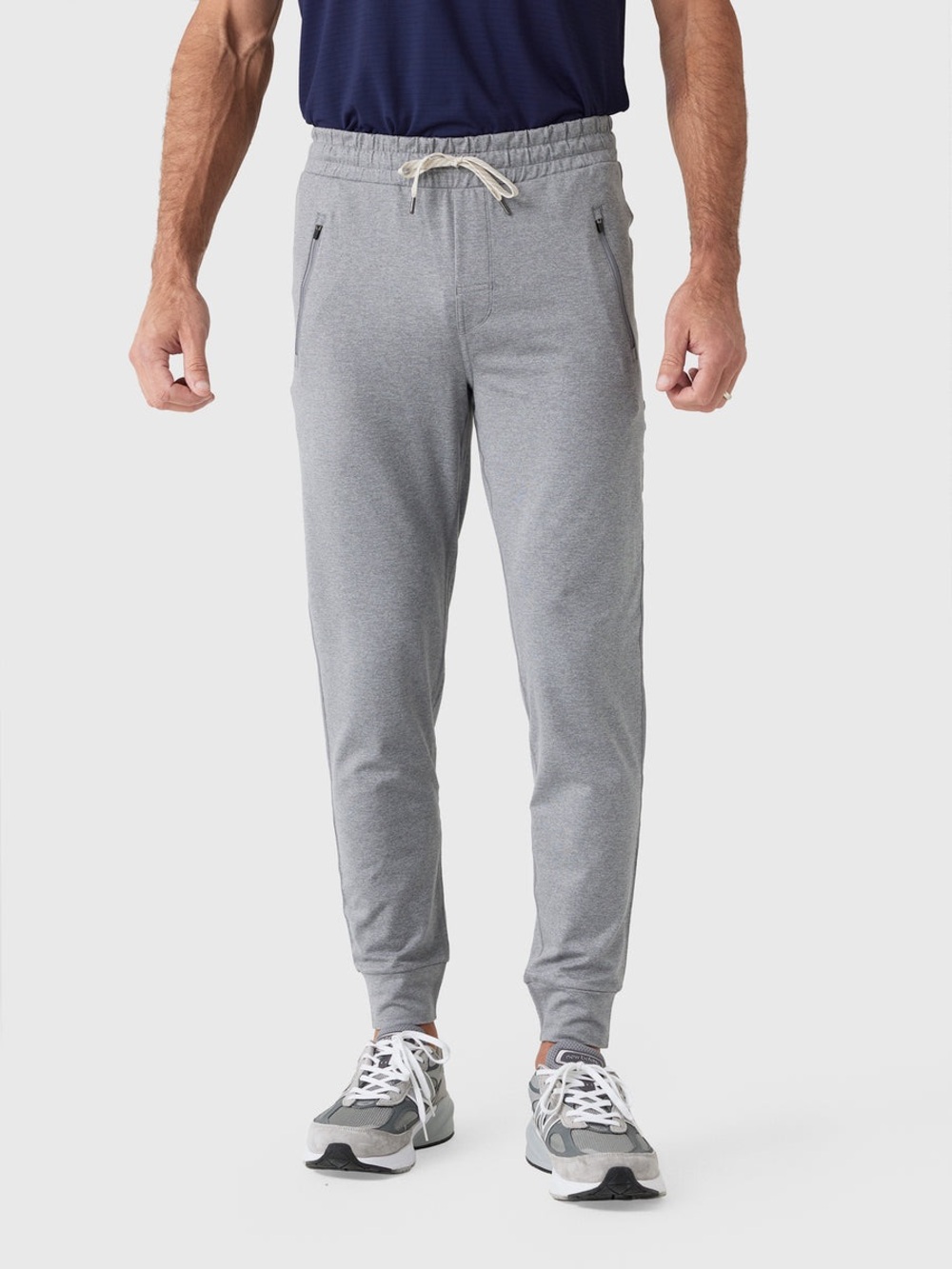 Vuori Men's Ponto Performance Jogger
Color: Grey Heather Large